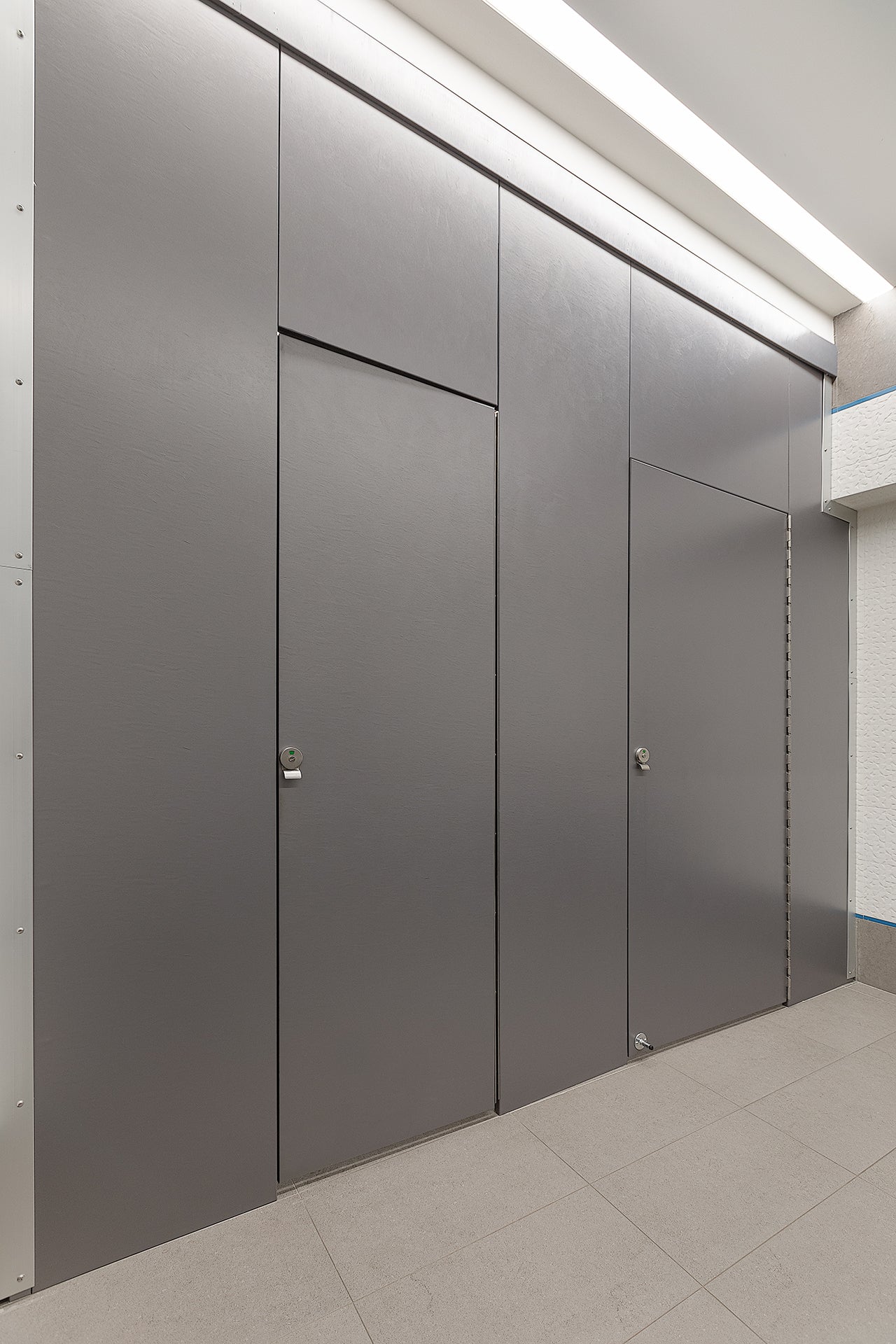 Aria series HDPE full height partitions rotary brushed Berkowatts Electric